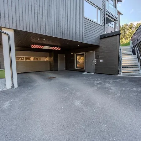 Spacious In Centre Apartment *