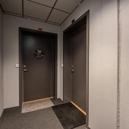 Spacious In Centre Apartment